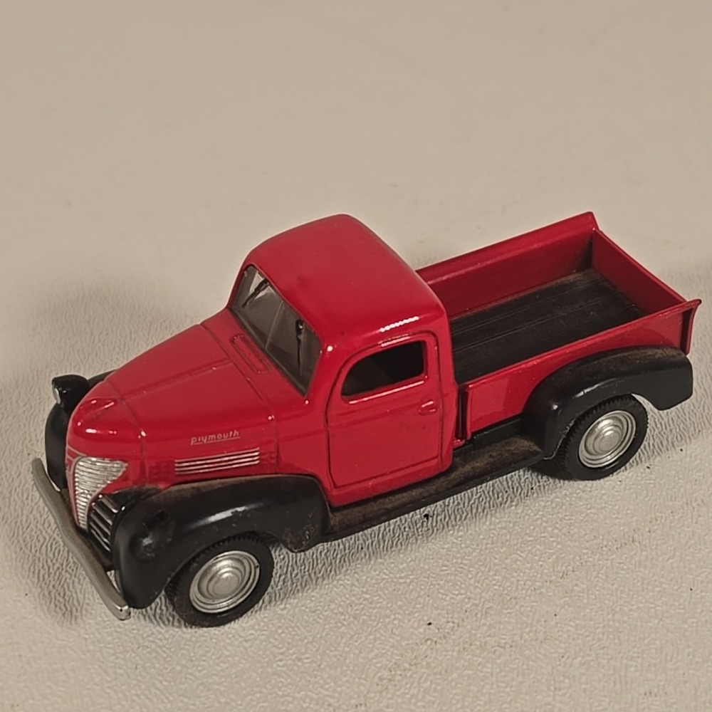 1941 Plymouth‎ Pickup Truck AKO 1:43 Scale Diecast Model